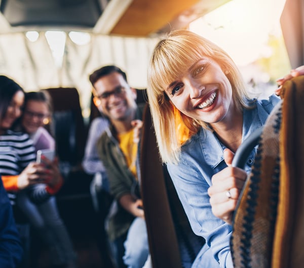 ThermaCare_Reisekampagne_Verkehrsmittel_Bus